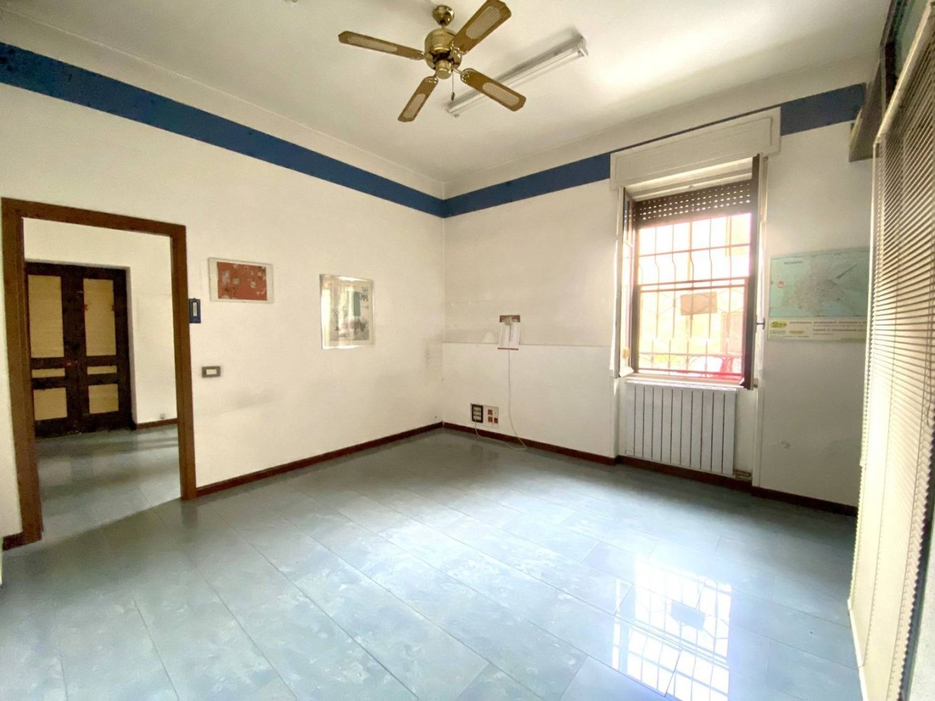 Propriété commerciale à Maggiora, Italy 54m² No. 396822