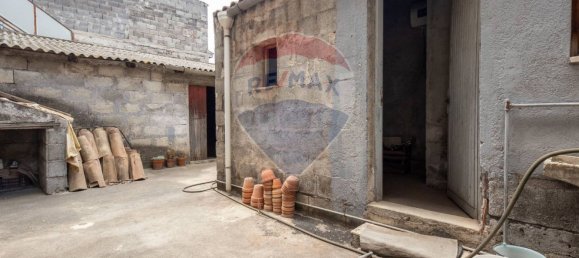 3 Schlafzimmer Haus in Belpasso, Italy, Nr. 83436 6