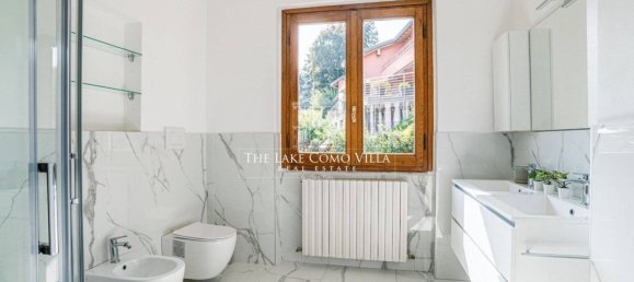 7 bedrooms Villa in Como, Italy No. 158983 35