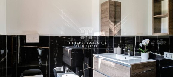 7 bedrooms Villa in Como, Italy No. 158983 34