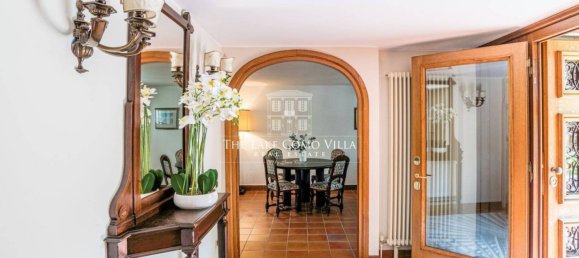 7 bedrooms Villa in Como, Italy No. 158983 39
