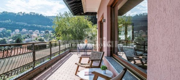 7 bedrooms Villa in Como, Italy No. 158983 30