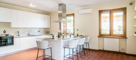 7 bedrooms Villa in Como, Italy No. 158983 28