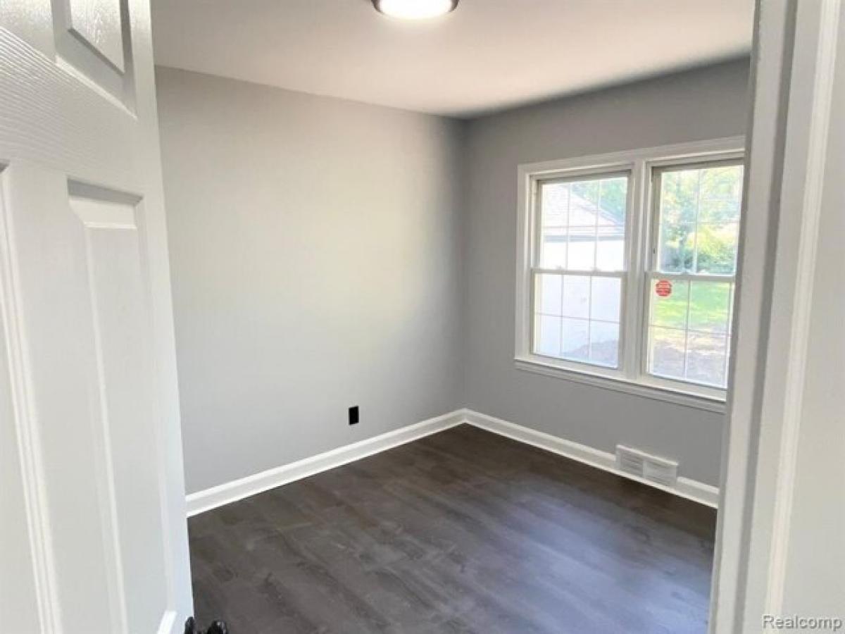 4 bedrooms House in Harper Woods, USA No. 410860