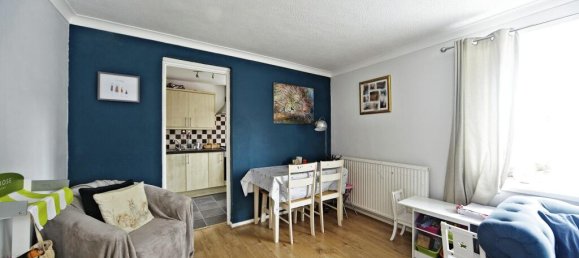 2 bedrooms Apartment in Croydon, United Kingdom No. 8127 3