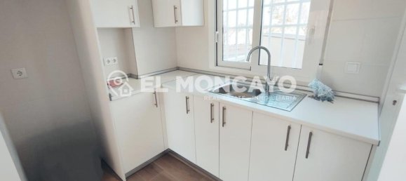 Apartamento de 2 dormitorios en Guardamar del Segura, Spain No. 291359 8