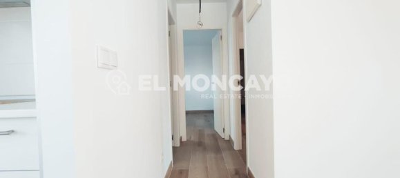 Apartamento de 2 dormitorios en Guardamar del Segura, Spain No. 291359 16