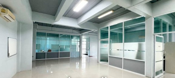 500m² Commercial property in Phan Thong, Thailand No. 13907 8