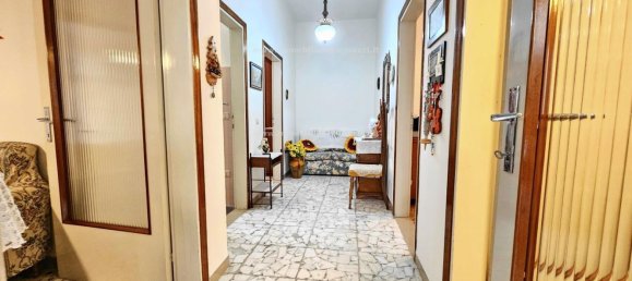 4 rooms Apartment in Certaldo, Italy No. 217907 3