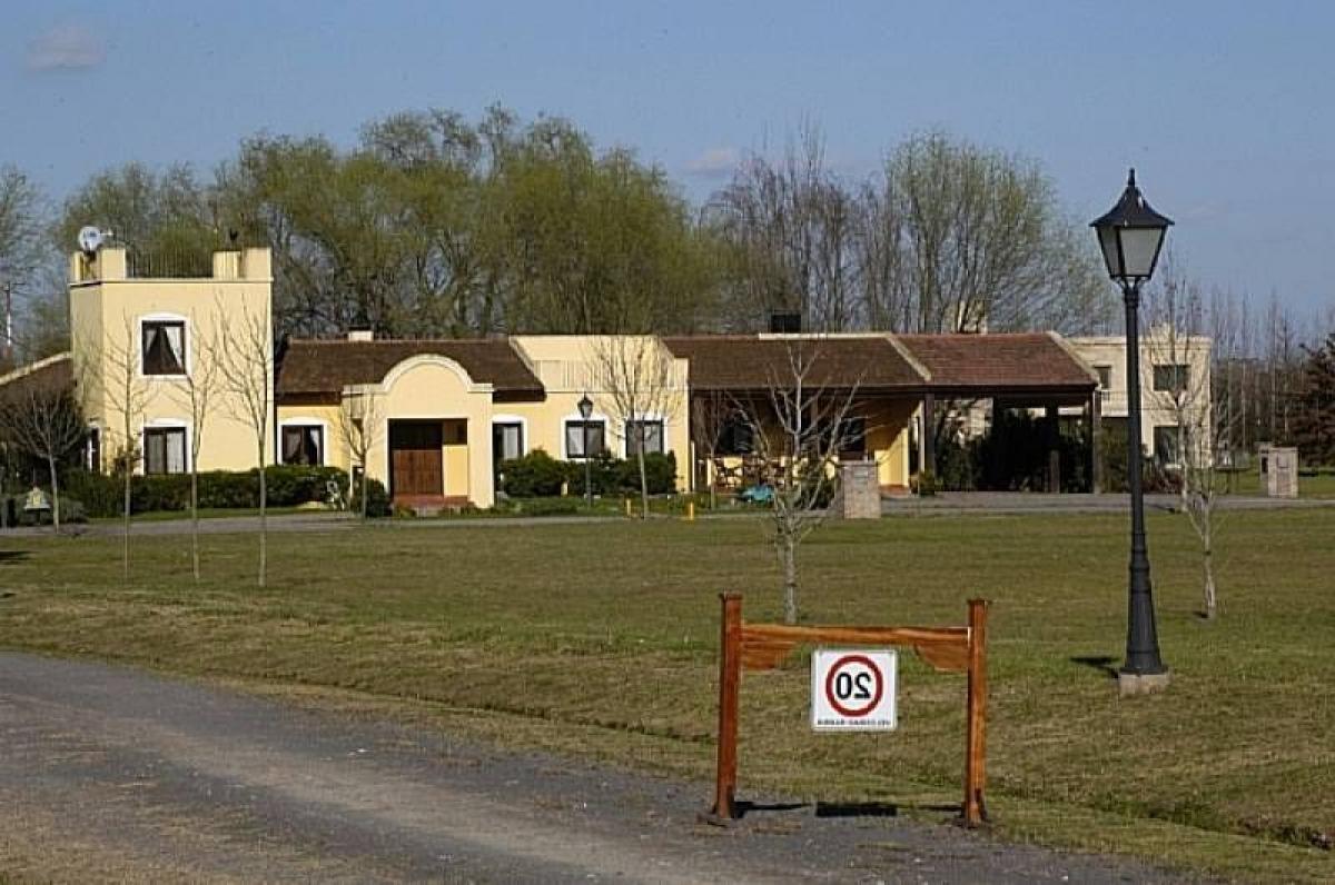  Land in Pilar, Argentina No. 113064