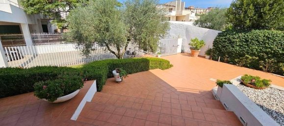 Villa de 5 divisões em Molfetta, Italy N.º 26662 36