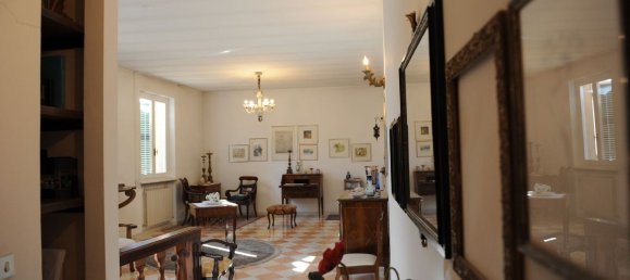 6 bedrooms Apartment in Pesaro, Italy No. 329945 10