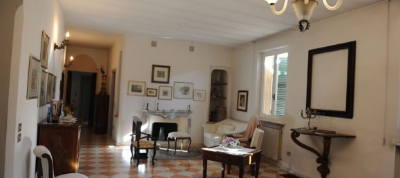 6 bedrooms Apartment in Pesaro, Italy No. 329945 2