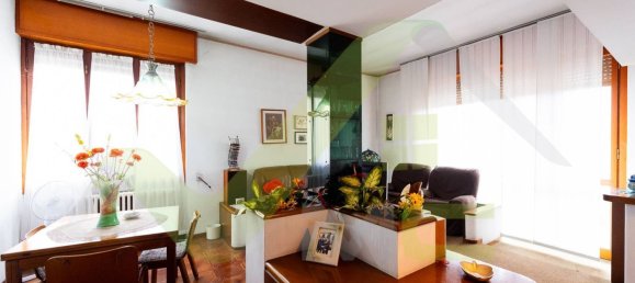 Apartamento de 4 habitaciónes en Brugherio, Italy No. 76073 8