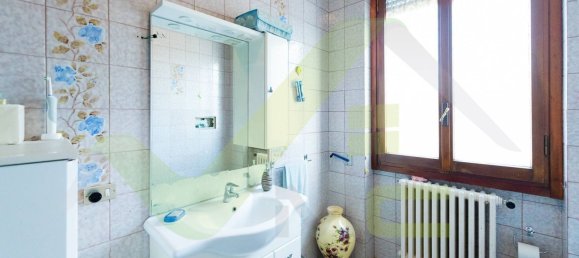 Apartamento de 4 habitaciónes en Brugherio, Italy No. 76073 14