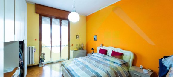 Apartamento de 4 habitaciónes en Brugherio, Italy No. 76073 11