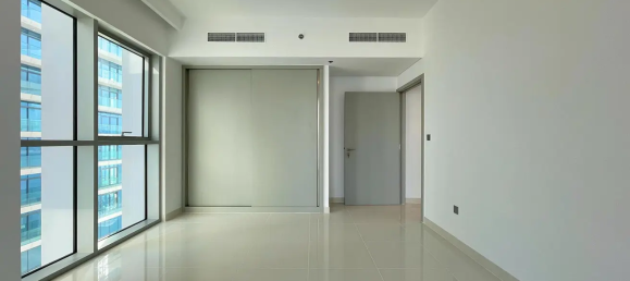 Studio in Dubai, UAE No. 21371 5