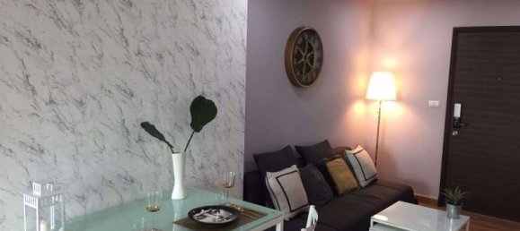 Apartamento com 1 quarto em condomínio em Din Daeng, Thailand N.º 9698 2