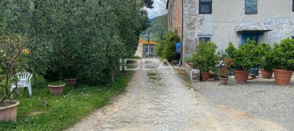 Casa de 10 divisões em Capannori, Italy N.º 120490 8