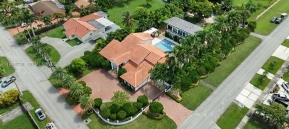 6 Schlafzimmer Villa in Miami, USA, Nr. 615180 25