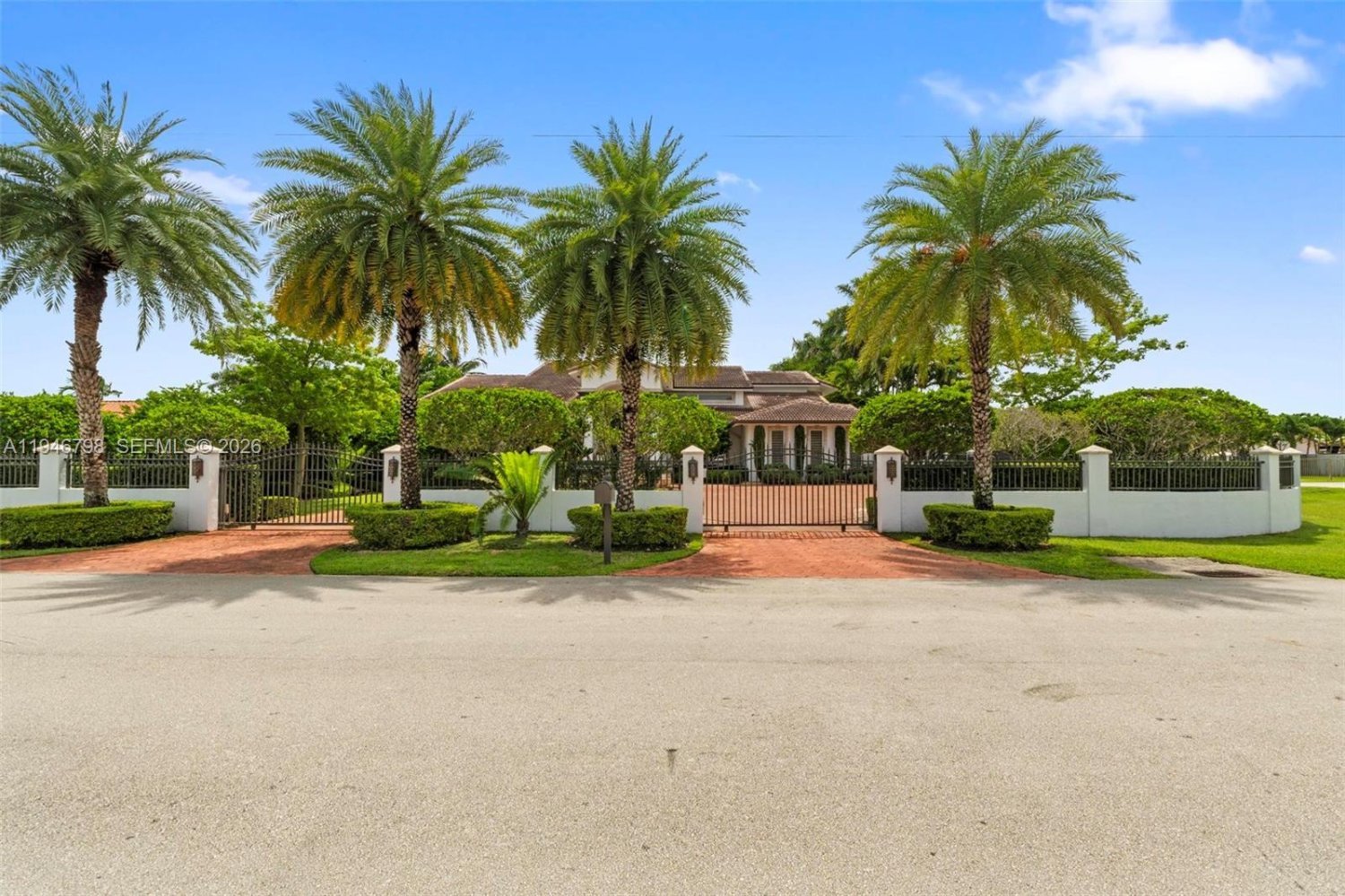 6 Schlafzimmer Villa in Miami, USA, Nr. 615180