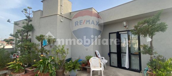 Ático de 3 dormitorios en Trani, Italy No. 347778 12