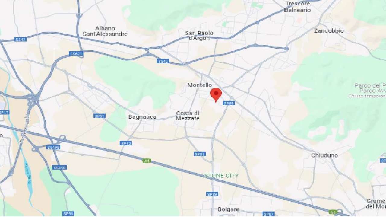 Almacén en Montello, Italy 330 m² No. 309993