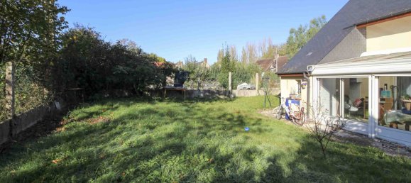 Casa de 3 dormitorios en Chatillon-Coligny, France No. 220922 3