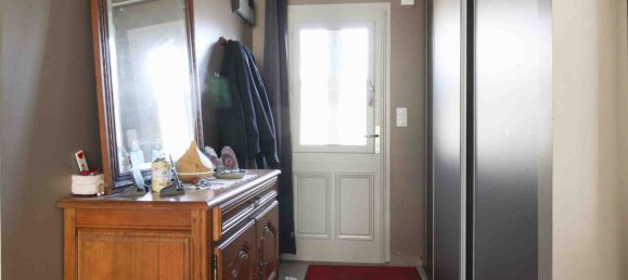 Casa de 3 dormitorios en Chatillon-Coligny, France No. 220922 18