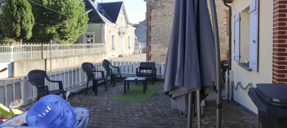 Casa de 3 dormitorios en Chatillon-Coligny, France No. 220922 22