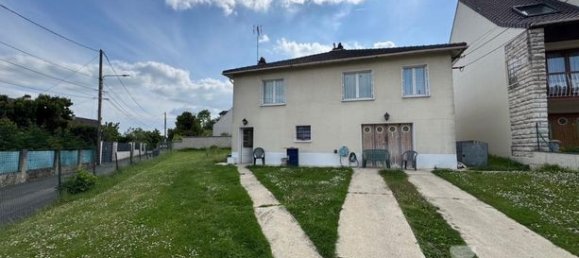 3 bedrooms House in Montfermeil, France No. 354463 6