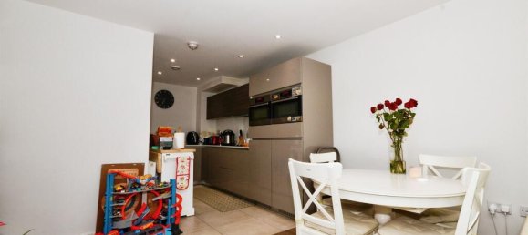 2 Schlafzimmer Wohnung in Wembley, United Kingdom, Nr. 6356 8