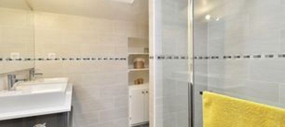 2 bedrooms House in Macon, France No. 300212 5