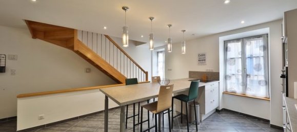 2 bedrooms House in Macon, France No. 300212 6