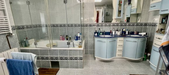 6 bedrooms Villa in Guardamar del Segura, Spain No. 8621 13