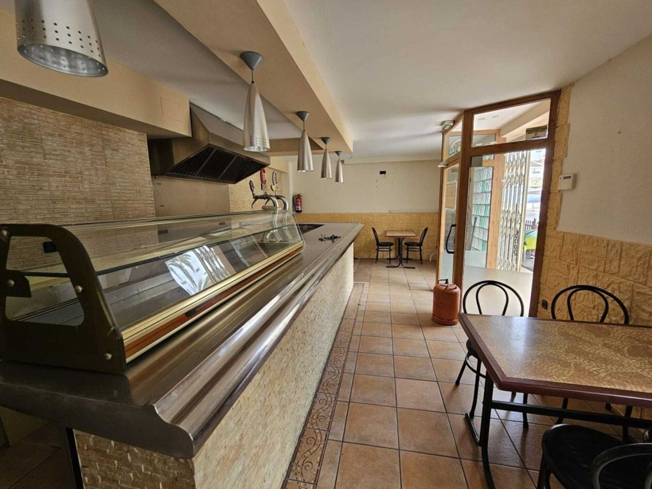 Gewerbliche Immobilie in El Campello, Spain 83m², Nr. 151683