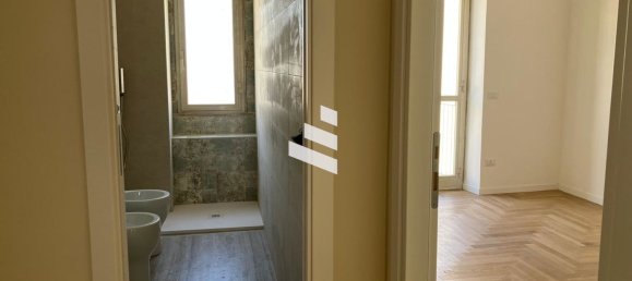4 Schlafzimmer Wohnung in Rome, Italy, Nr. 334310 9