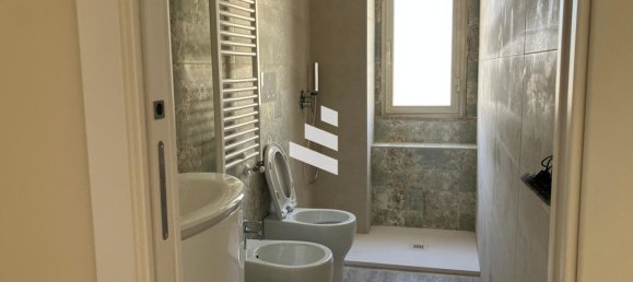 4 Schlafzimmer Wohnung in Rome, Italy, Nr. 334310 10