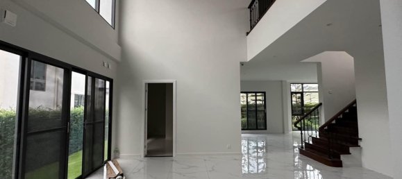 4 bedrooms Cafe / restaurant in Bangkok, Thailand No. 11710 5