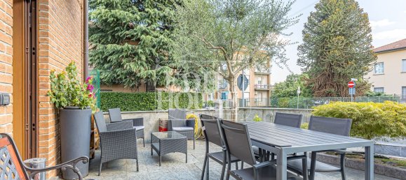 5-salle Maison à Como, Italy No. 260518 4