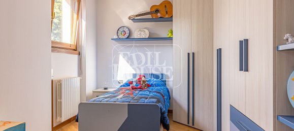 5-salle Maison à Como, Italy No. 260518 32