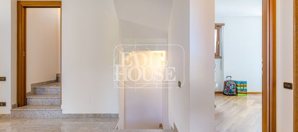 5-salle Maison à Como, Italy No. 260518 39