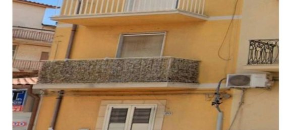 3 rooms Apartment in Niscemi, Italy No. 306779 2
