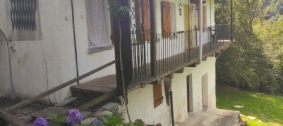 5 bedrooms House in Varallo, Italy No. 330671 11