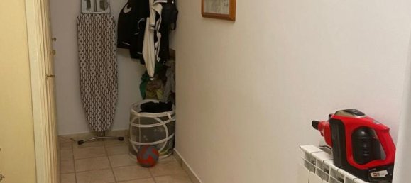 5 rooms Apartment in Florence, Italy No. 32985 86