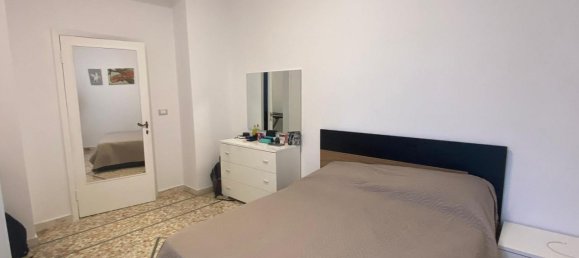 5 rooms Apartment in Florence, Italy No. 32985 6
