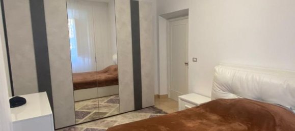5 rooms Apartment in Florence, Italy No. 32985 54