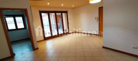 6 bedrooms Apartment in Verona, Italy No. 265297 3
