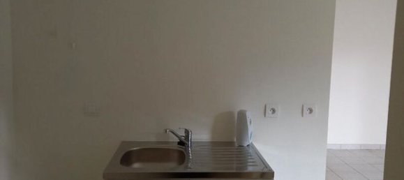 Studio à Mulhouse, France No. 209860 3