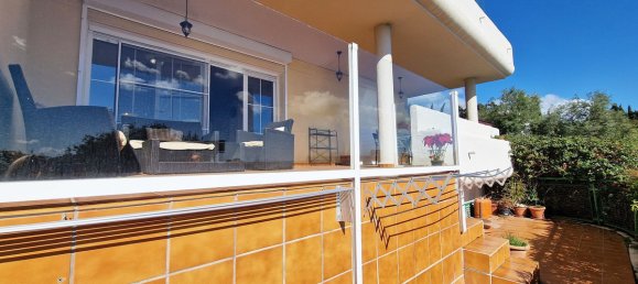 Apartamento de 3 dormitorios en Marbella, Spain No. 32286 5